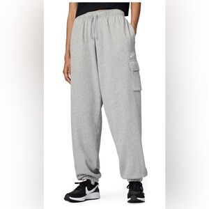 NEW Nike Mid Rise Oversized Cargo Fleece Pants Womens Small Gray With White Logo